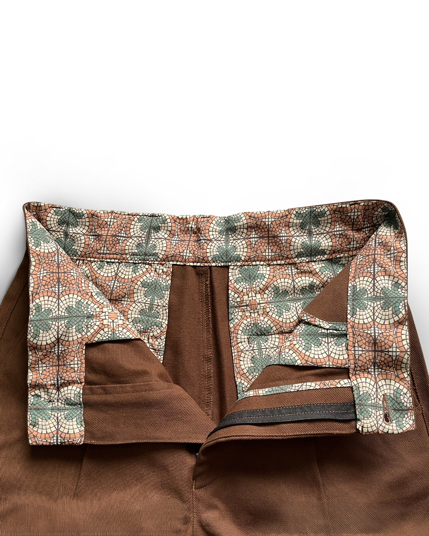 Le pantalon cardo brun