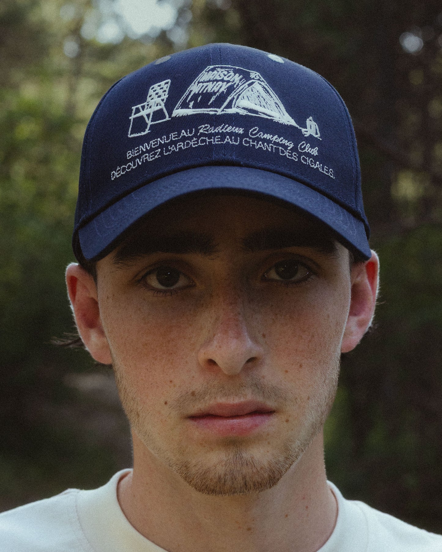 La casquette du camping radieux