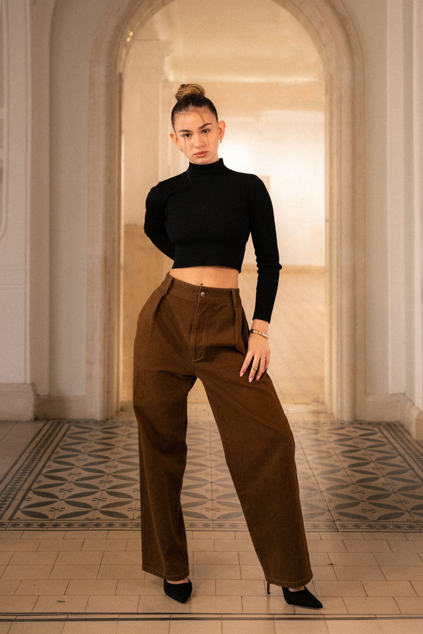 Le pantalon cardo brun