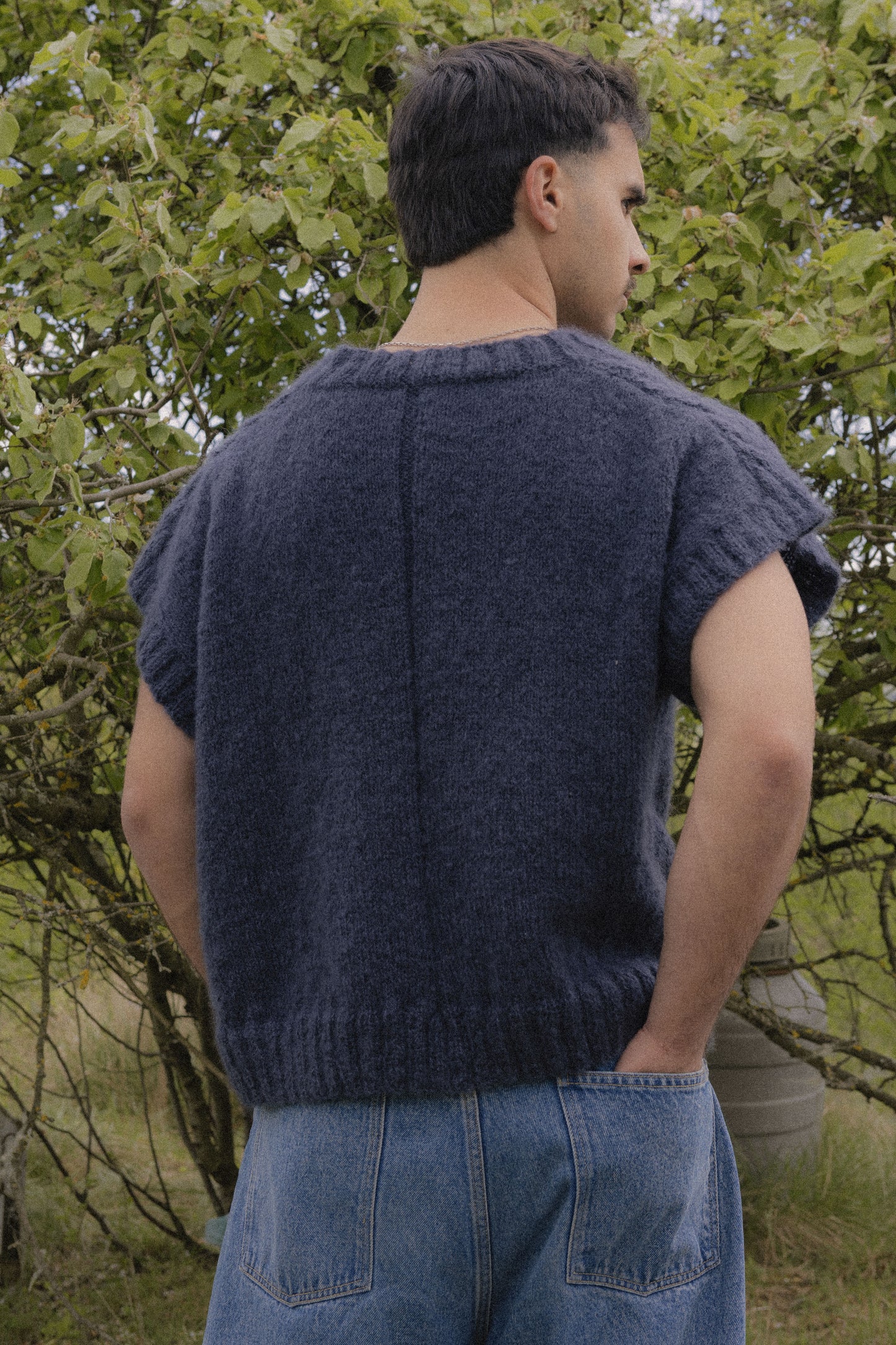 Le gilet sans manches en mohair